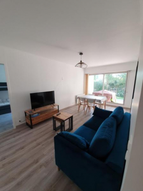 NICE apt with GARDEN near the BEACH